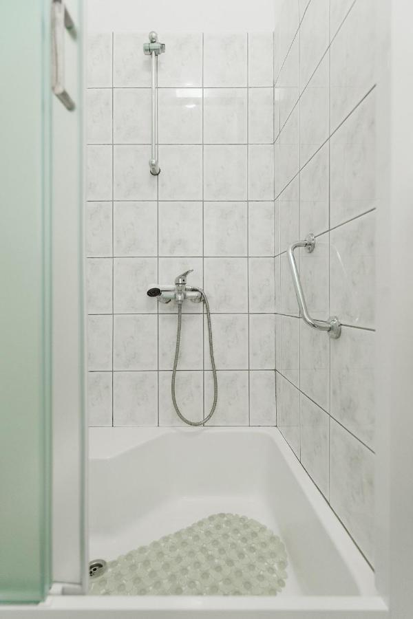 Apartment Kuzmanic Lokva Rogoznica Εξωτερικό φωτογραφία
